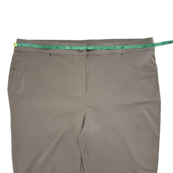 CHICOS Khaki Slim Leg Capri Pants Size 3 XL 16 Rayon Stretch Office Career - Picture 5 of 7